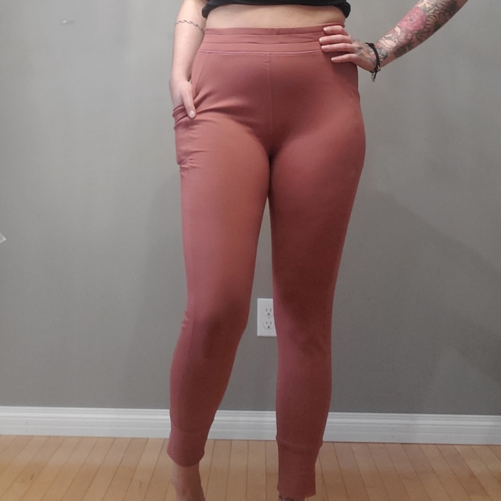 Mila Jogger